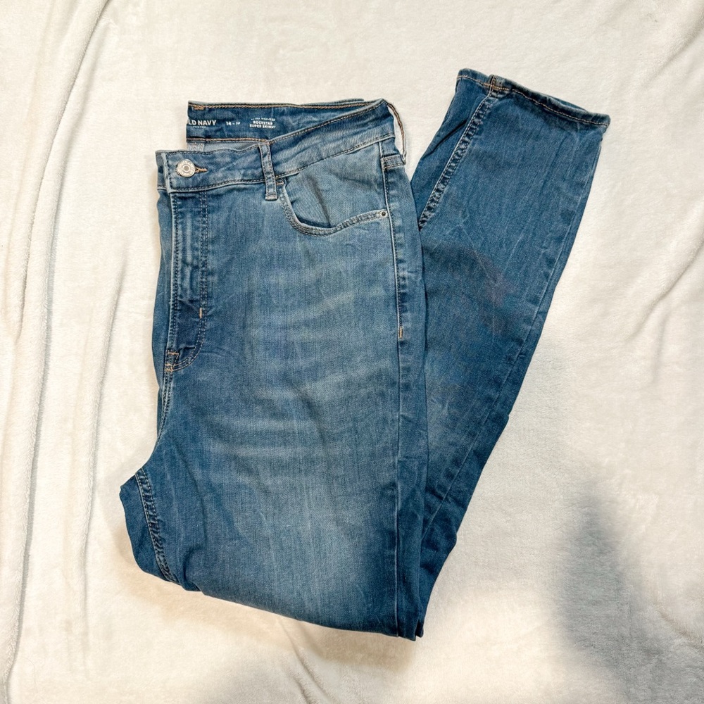 Old Navy Women's FitsYou Skinny Jeans